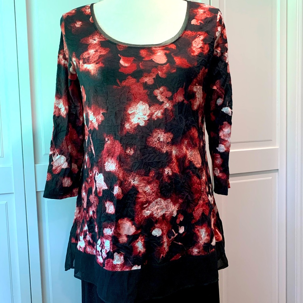 Vera Wang Top